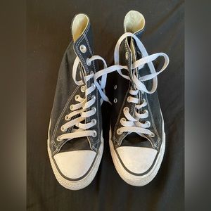 Converse black and white hight tops